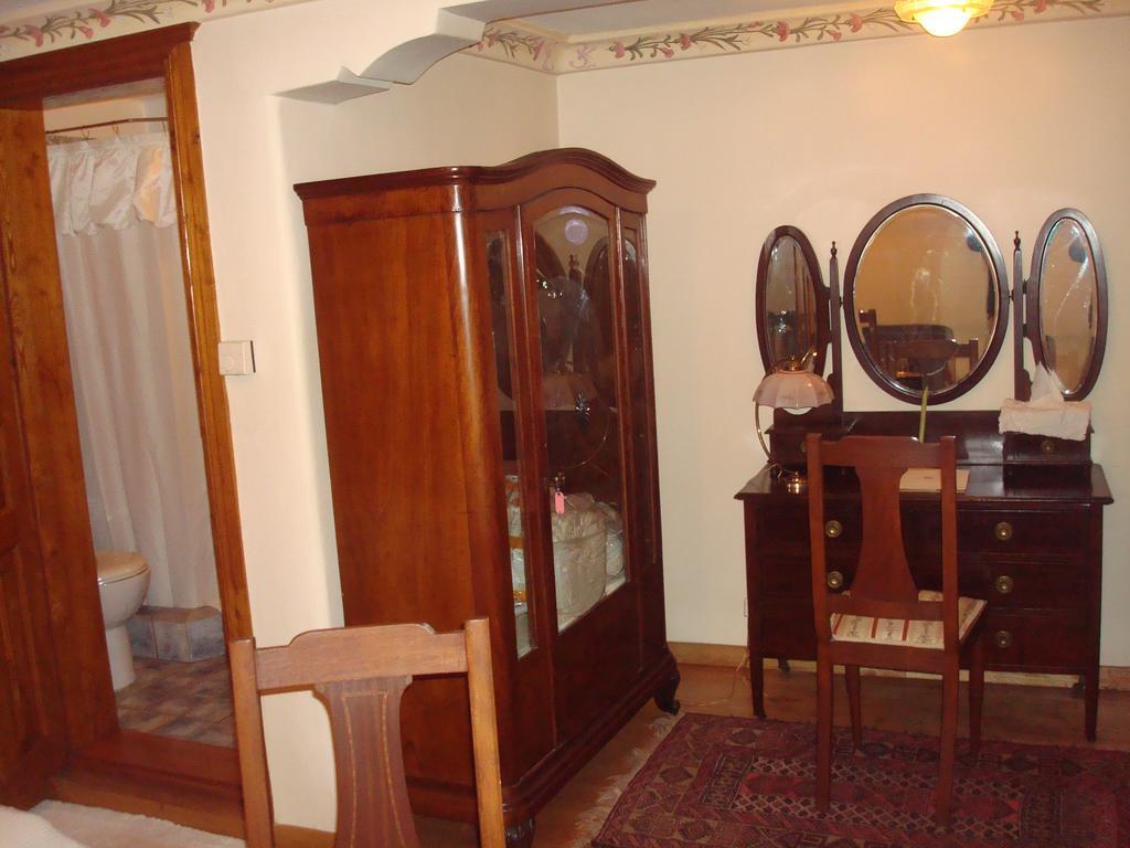 Oikia Alexandrou Traditional Inn أرنايا المظهر الخارجي الصورة