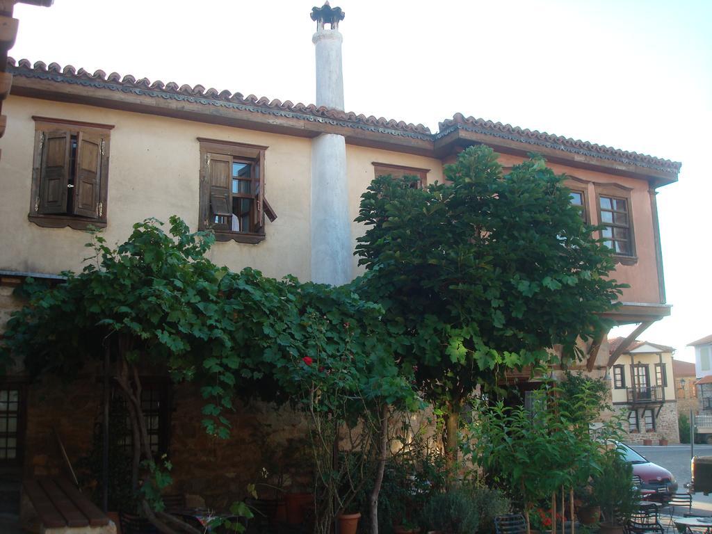 Oikia Alexandrou Traditional Inn أرنايا المظهر الخارجي الصورة