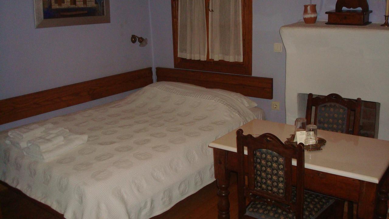 Oikia Alexandrou Traditional Inn أرنايا المظهر الخارجي الصورة